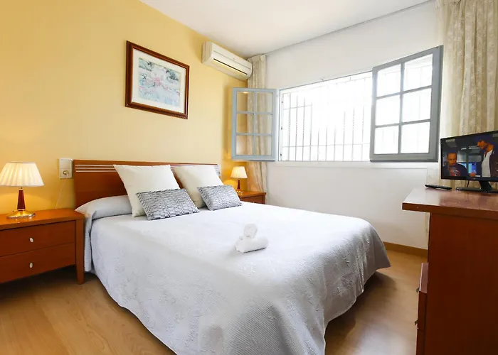 Casa Quevedo * カンブリルス